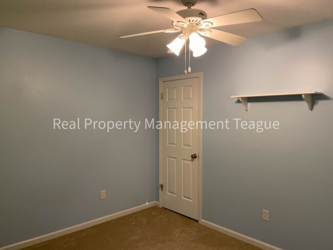 Building Photo - Beautiful Single Family Home