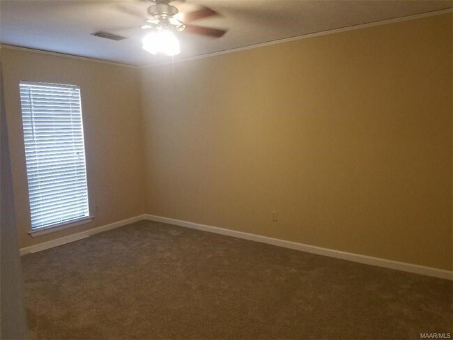 Building Photo - 1811 Young Farm Rd