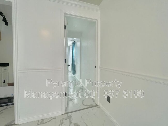 Building Photo - 4111 W 9580 S