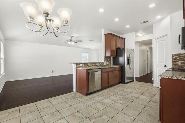 Building Photo - 18105 Bandelier Dr