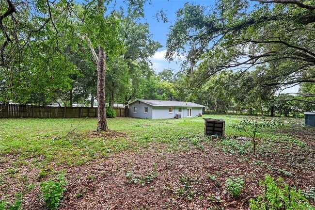Building Photo - 5328 Lantana St