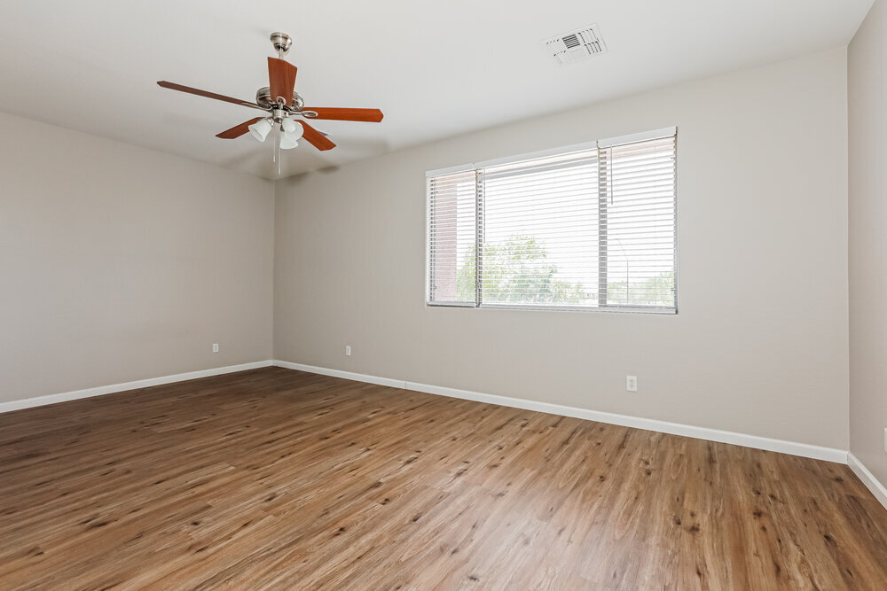 Building Photo - 4091 E Carriage Way