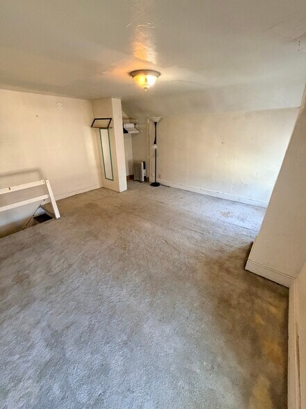 Attic - 422 Washington St