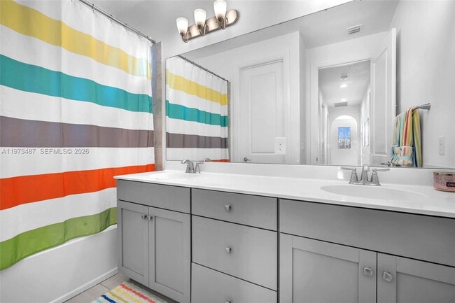 Building Photo - 1052 SW 113th Way