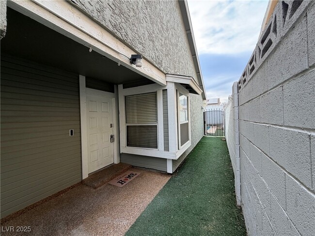 Building Photo - 516 Inness Ave