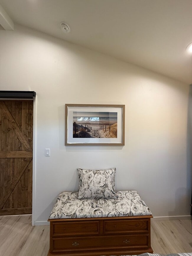 Building Photo - Newer Beautifully Furnished Single Story ADU Includes All Basic Utilities and WiFI