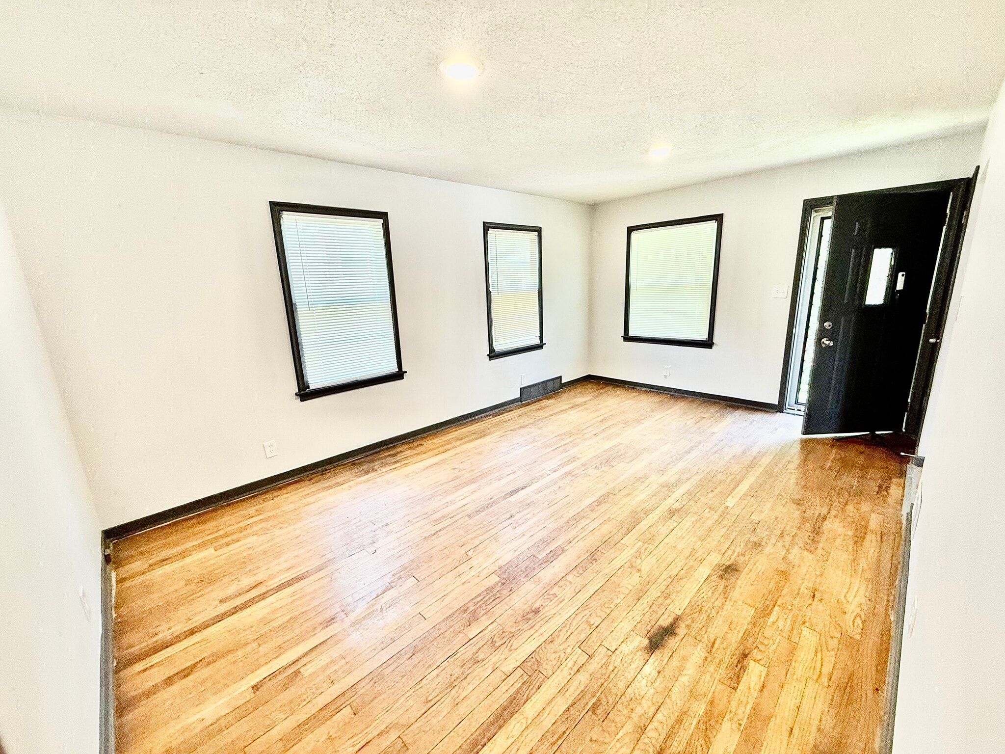 Building Photo - 4018 N 42nd St