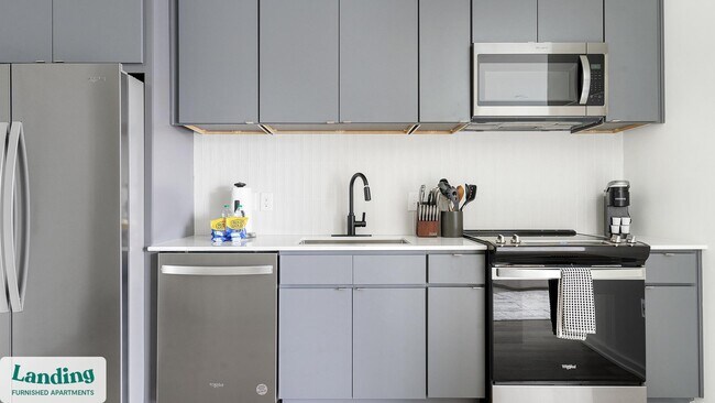 Building Photo - 815 Madison St