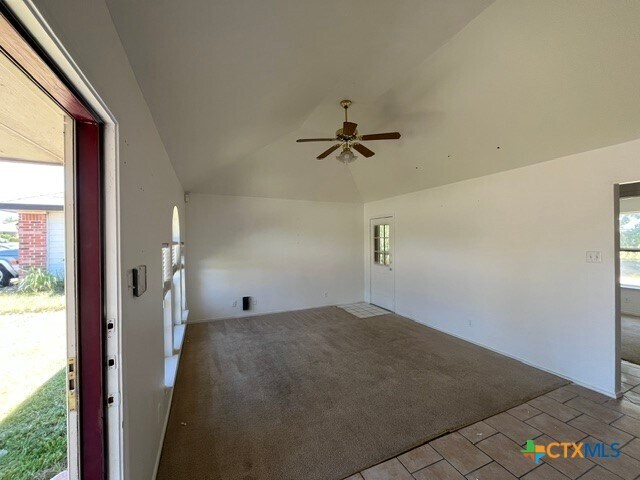 Building Photo - 3414 Crescent Dr