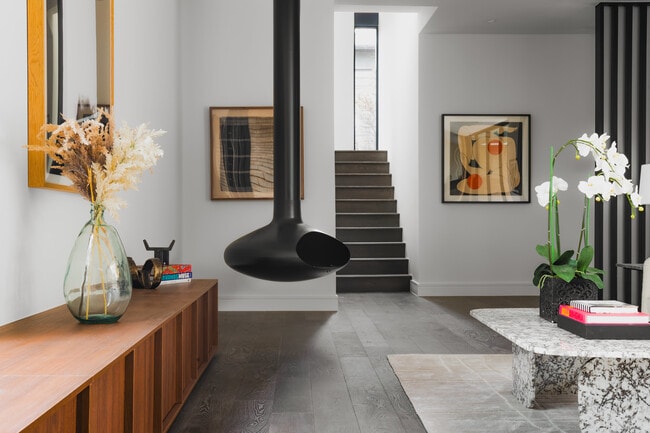 Building Photo - 2407 W 10th St