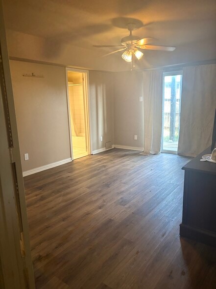 Building Photo - 1148 White Lake Ct