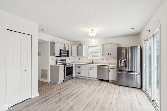 Building Photo - 5344 Arbor Creek Dr