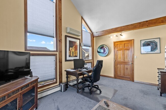 Building Photo - 2 Windward Way