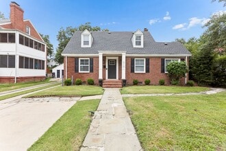 Building Photo - Fully Furnished Mid-Term Rental with Utilities Included!!