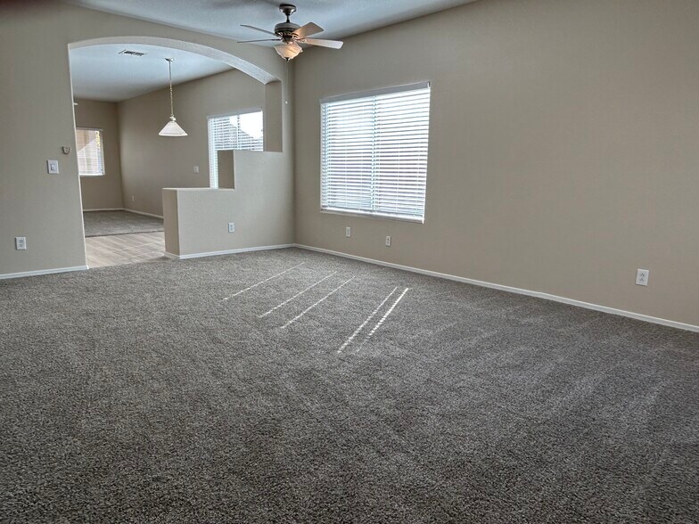 Building Photo - 3783 E Woodside Way