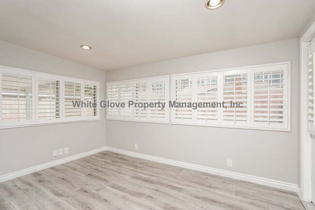 Building Photo - Beautiful 3 Bedroom Fullerton Home with Pool