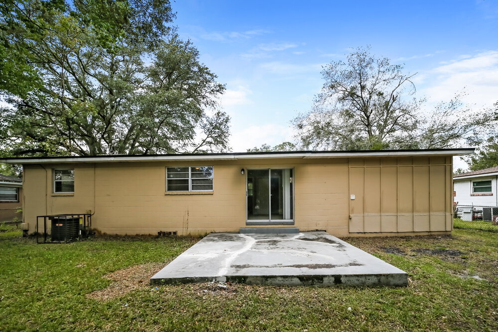 Building Photo - 2227 Mc Carty Dr