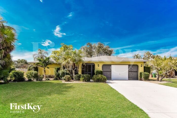 Primary Photo - 4402 SW 5th Pl