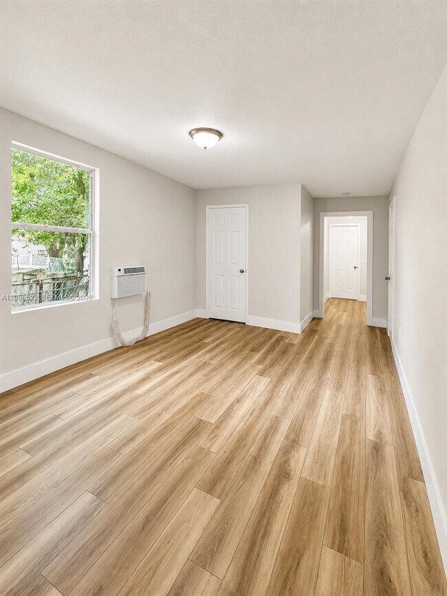 Building Photo - 36 NE 60th Terrace