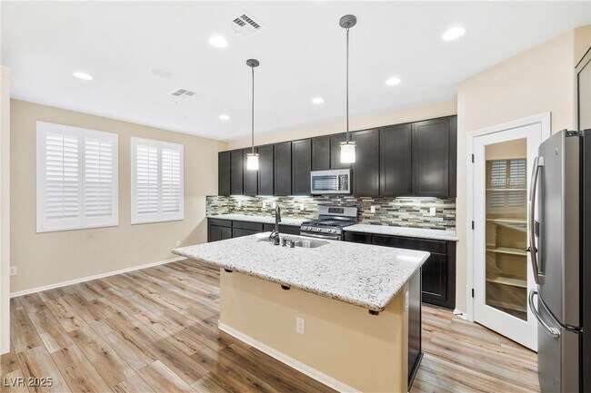 Building Photo - 7511 Bedford Ridge Ct
