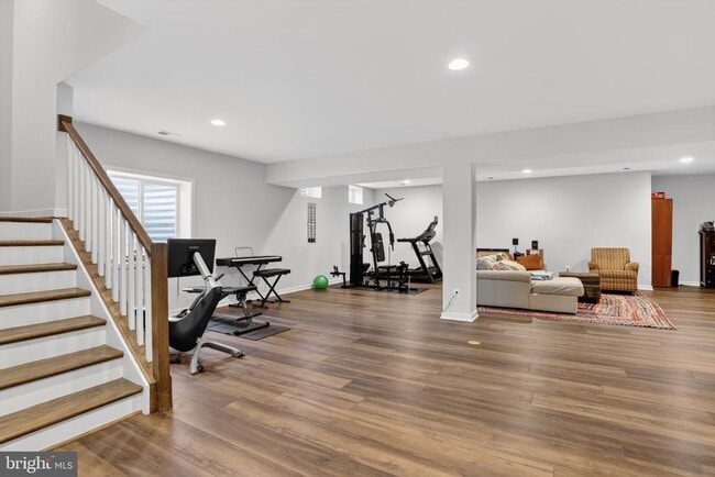 Building Photo - 41922 Spring Air Dr