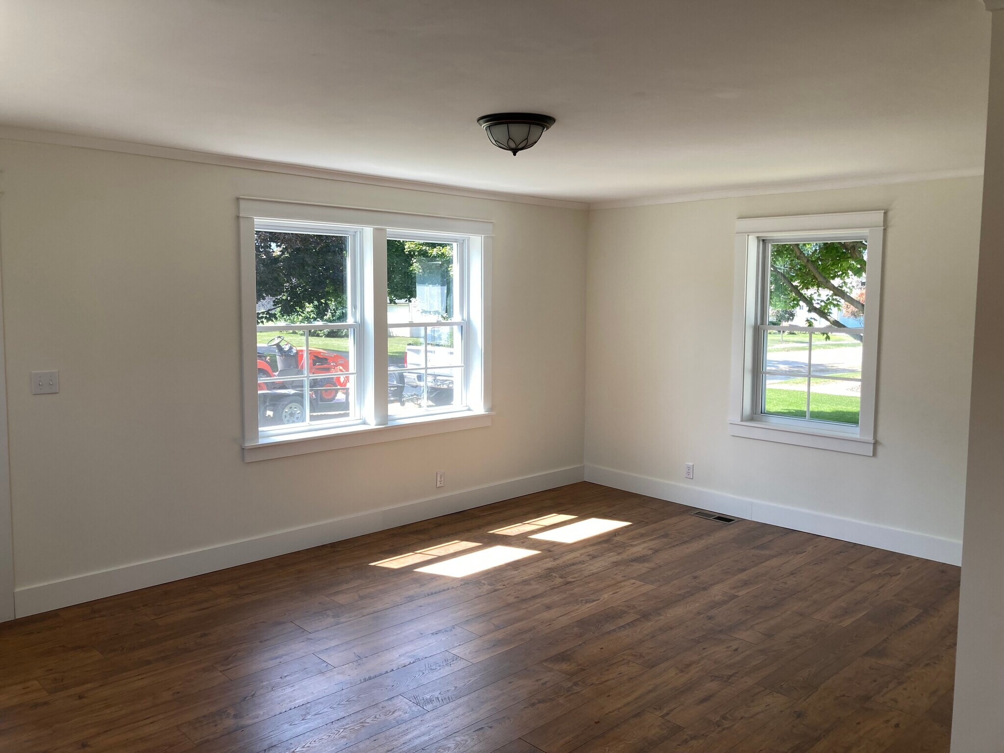 Building Photo - 18 Fairfield Ave