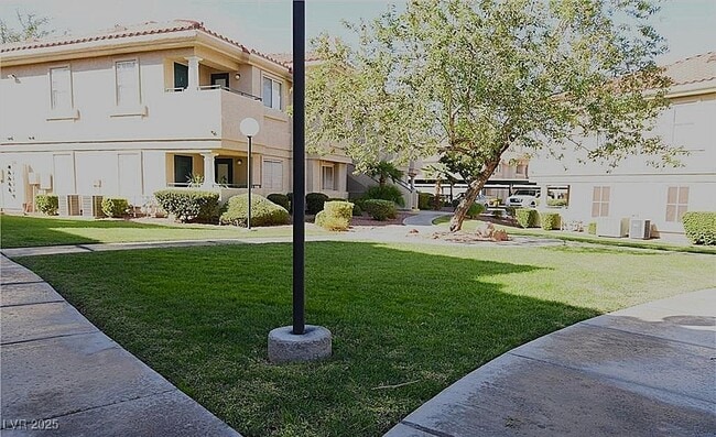 Building Photo - 383 Manti Pl