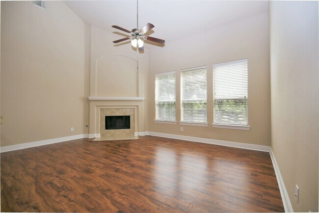 Building Photo - 438 Magnolia Blossom