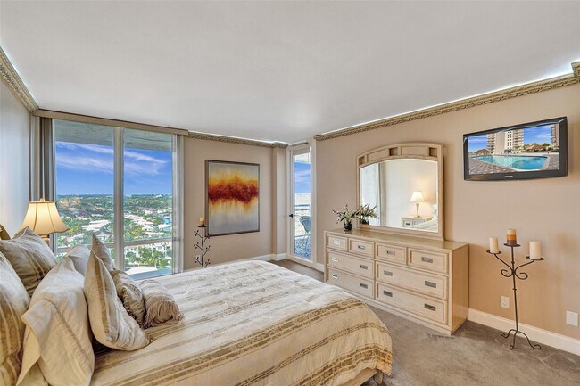 Building Photo - 1600 S Ocean Dr