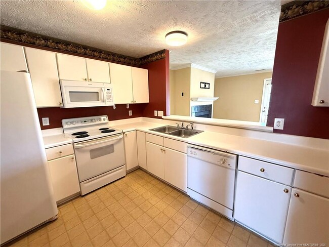 Building Photo - 361 Bubble Creek Ct