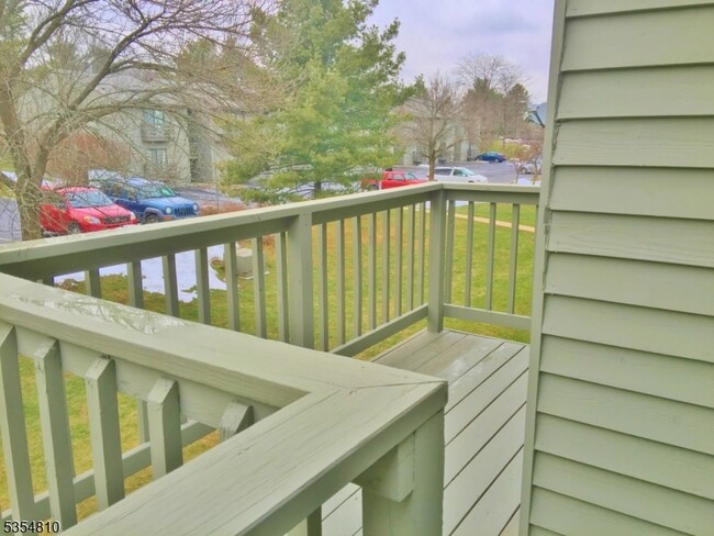Building Photo - 1208 Spruce Hills Dr