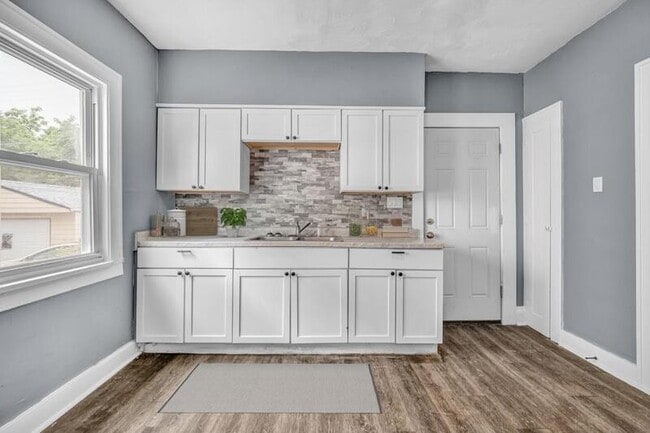 Building Photo - 3398 E 146th St