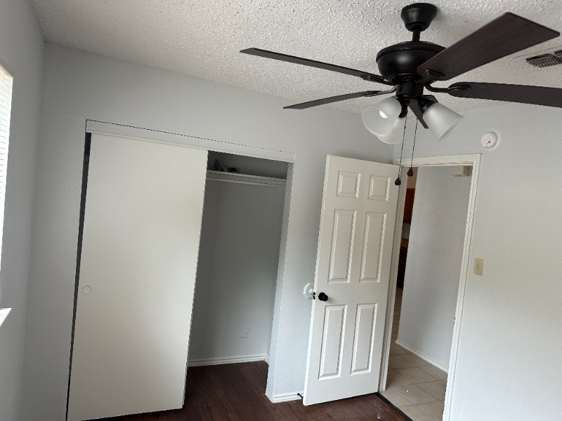 Building Photo - 5514 Lochmoor