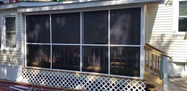 Backyard Screened Porch - 1835 Quincy St NE