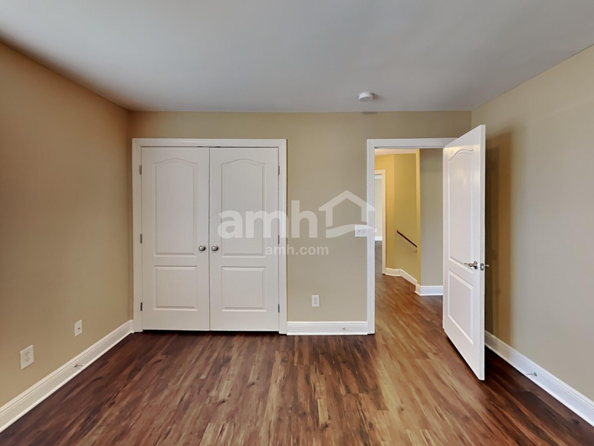 Building Photo - 3012 Clyde Cir
