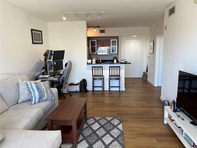 Building Photo - 18800 NE 29th Ave