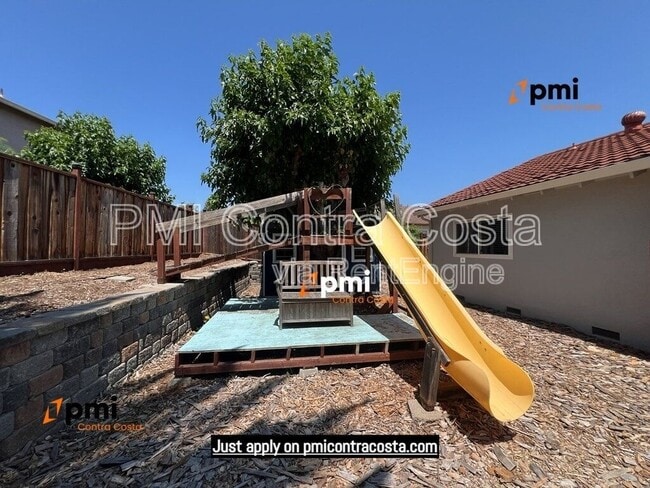Building Photo - 2690 Waltrip Ln