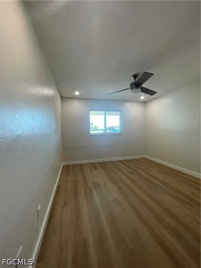 Building Photo - 835 Gleason Pkwy