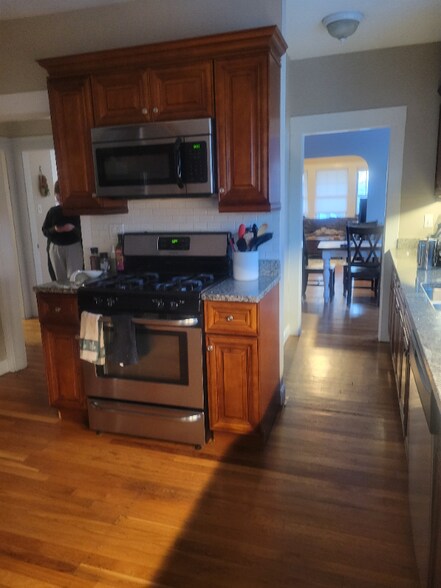 Building Photo - 0 Poole St