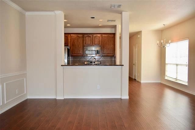 Building Photo - 5924 Round Up Ln