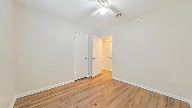 Building Photo - Cute Ranch in Columbia County!