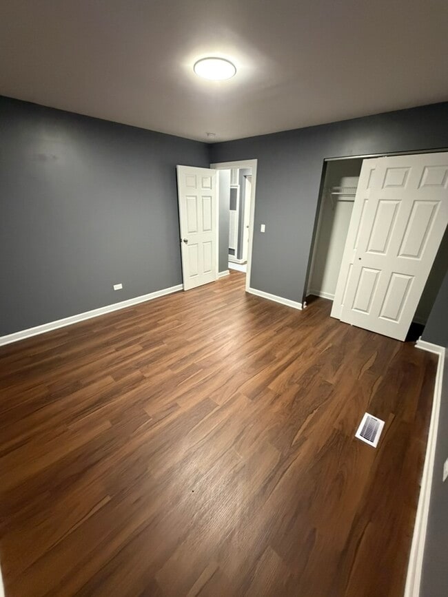 Building Photo - 1100 9th St