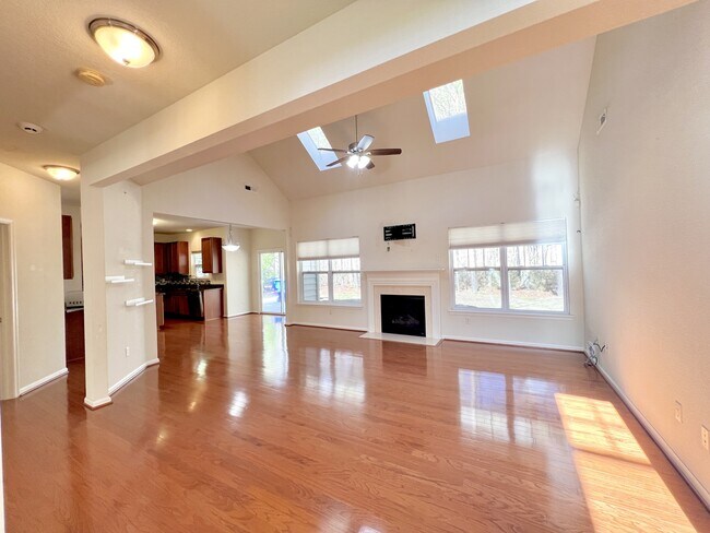 Building Photo - 109 Zebulon Ct