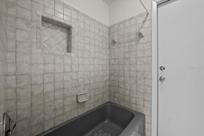 Building Photo - 1326 NW 57th St