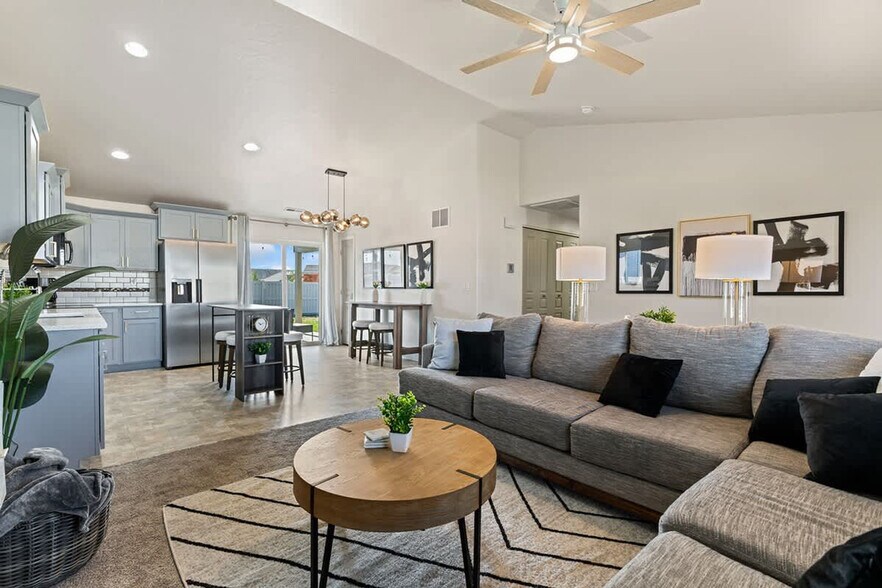 Building Photo - 3804 Bobwhite St