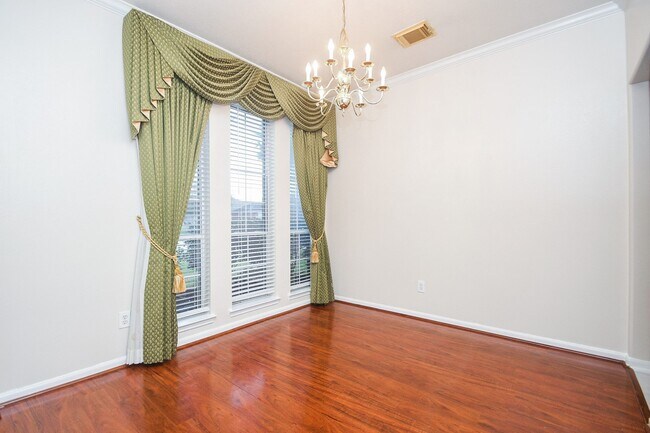 Building Photo - 14234 Silver Glade Ln