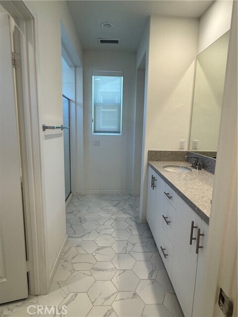 Building Photo - 16216 Hollyhock Ave
