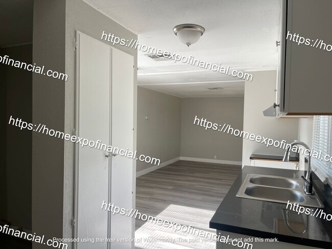 Building Photo - Nice Home For Rent