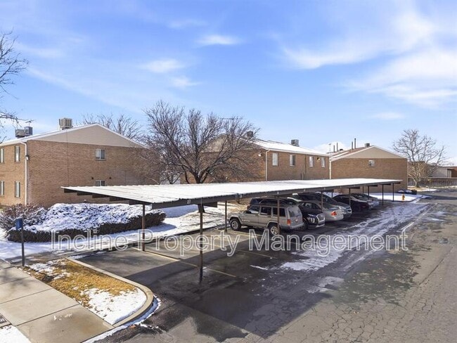 Building Photo - 147 W 905 N