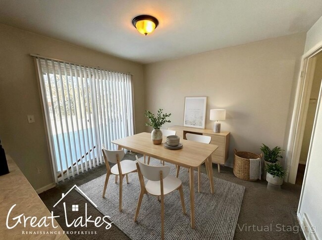 Building Photo - Lovely 2 Bedroom 1  1/2 Bathroom now available for rent